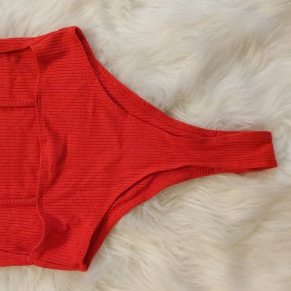 Garage red strappy back top - Picture 3 of 6